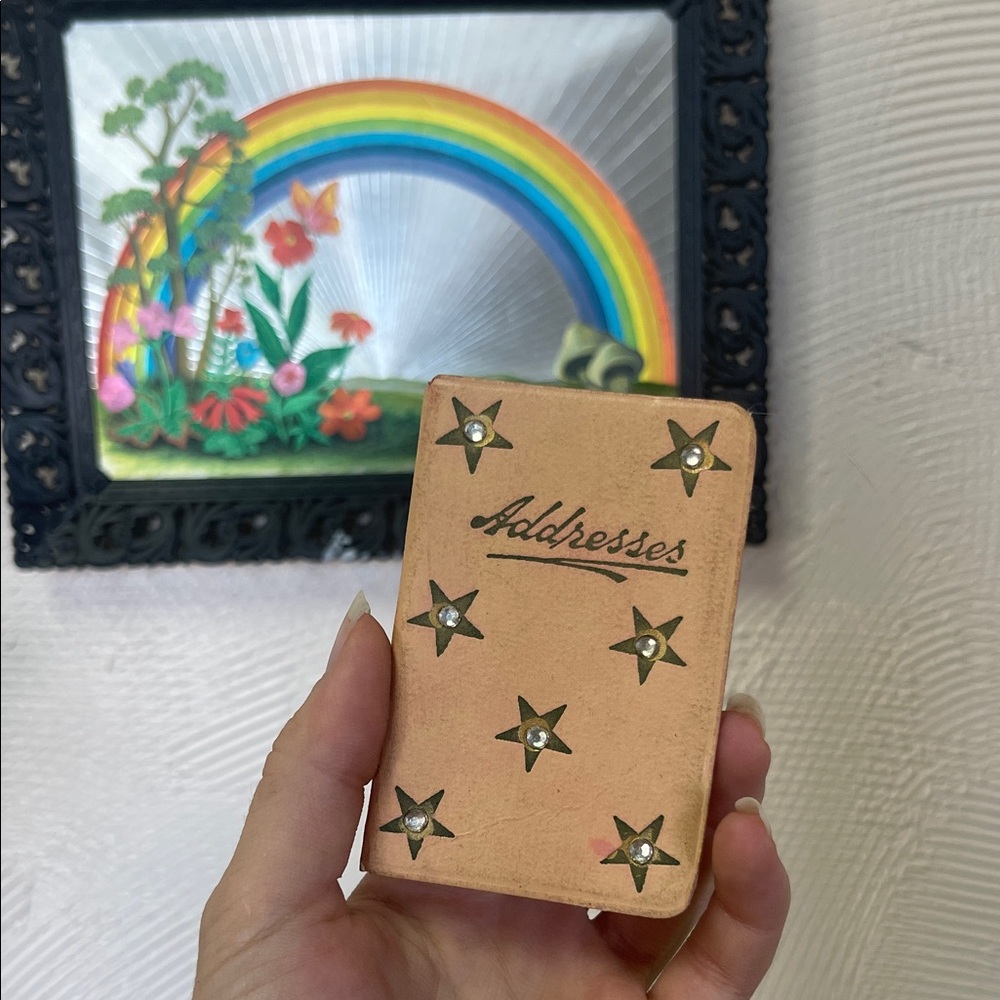 Vintage 1959-1960 mini book with Star Accents